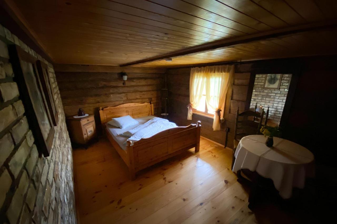 Ergli Hotel Bernāti Екстериор снимка