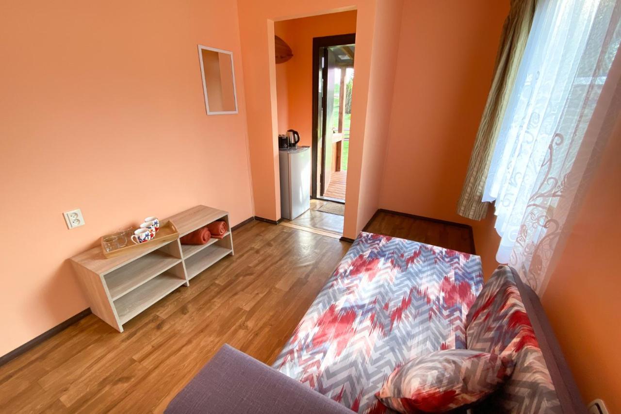Ergli Hotel Bernāti Екстериор снимка