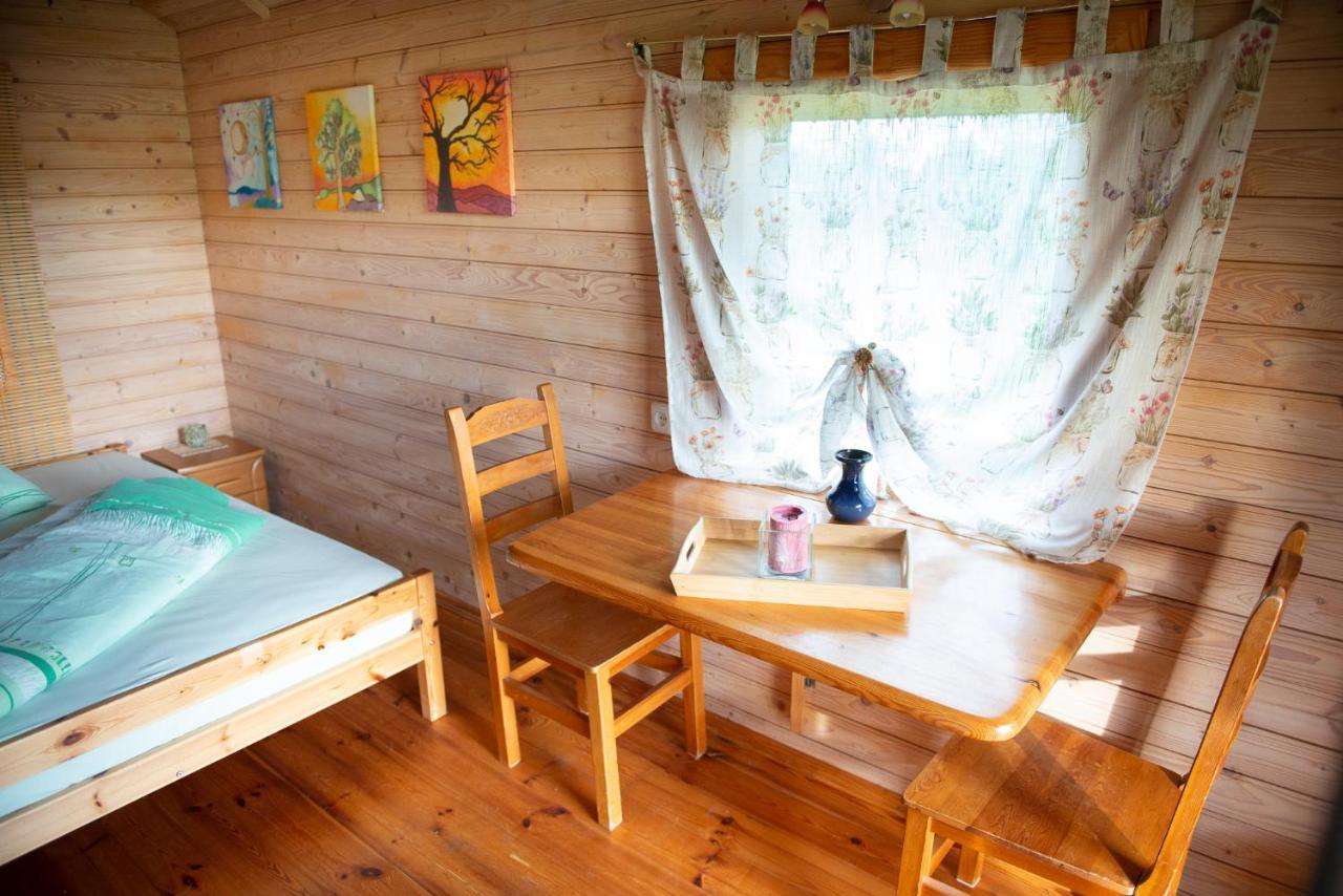 Ergli Hotel Bernāti Екстериор снимка