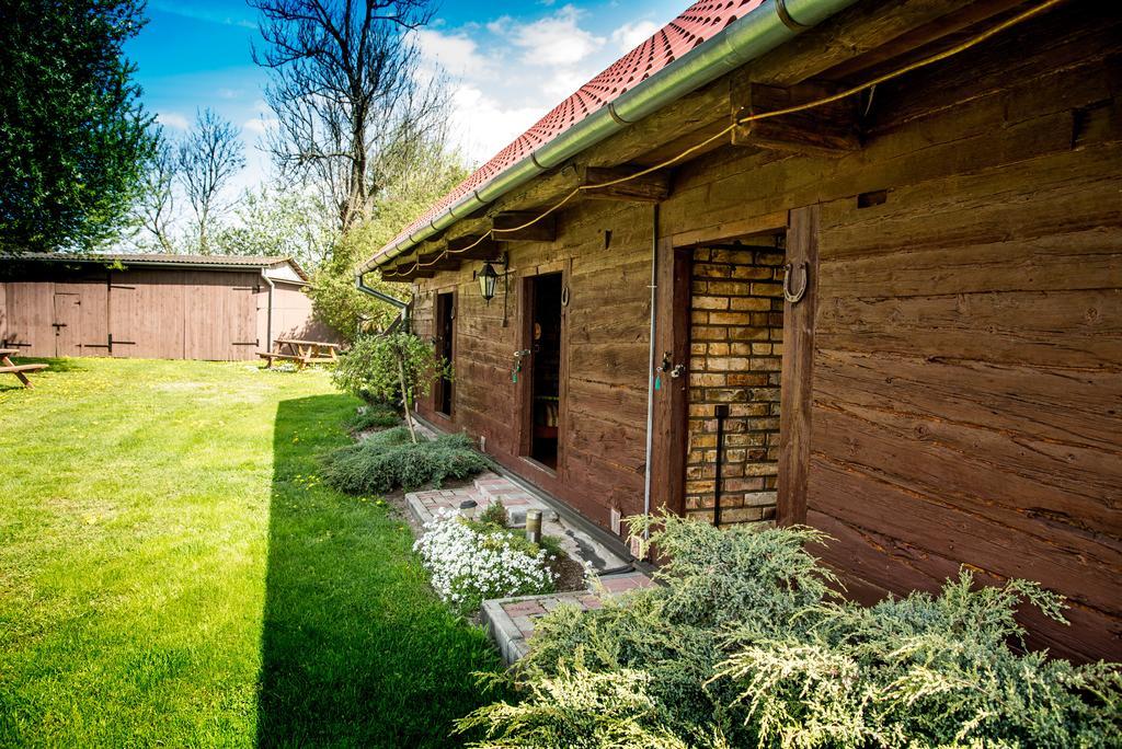 Ergli Hotel Bernāti Екстериор снимка